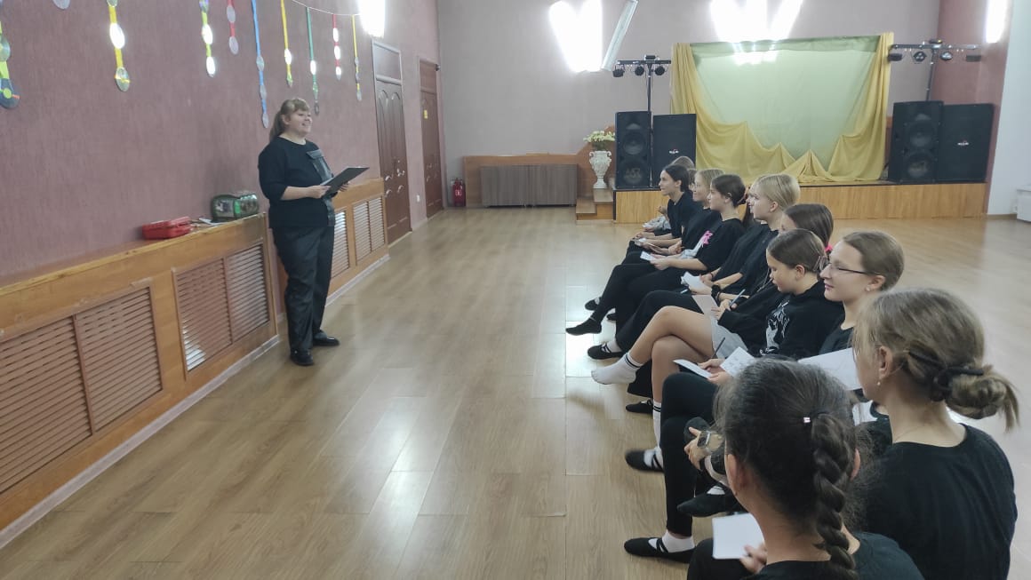 Вы сейчас просматриваете Беседа за круглым столом прошла в ДК «Родник» ГО Чехов