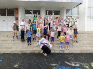 Подробнее о статье 31 мая в преддверии Международного Дня защиты детей в ДК «Родник» м.о. Чехов прошла квест-игра «Праздник солнца и улыбок!»