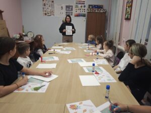 Подробнее о статье В преддверии праздника, Дня учителя, 3 октября в ДК «Родник» м.о. Чехов состоялся мастер-класс в рамках творческого проекта «Град мастеров»