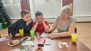 Подробнее о статье Рождественское чаепитие прошло в ДК «Родник» МО Чехов