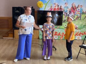 Подробнее о статье 23 июня сотрудники ДК «Родник» провели творческий конкурс «По страницам произведения Л.Н.Толстого».