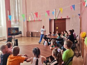 Подробнее о статье 30 июня в ДК «Родник» м. о. Чехов прошла мульти-викторина «Герои сказок»